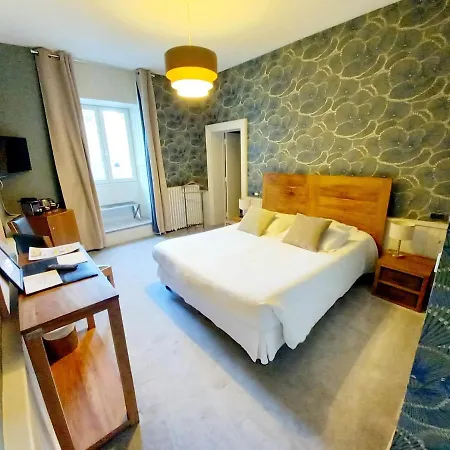 Domaine De Joinville Hotel