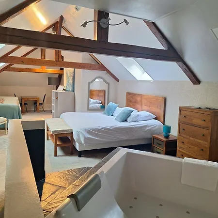 Domaine De Joinville & 3*
