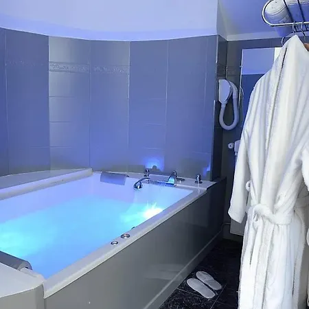 Domaine De Joinville Hotel 3*