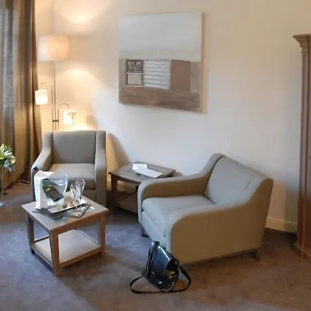 Hotel Domaine De Joinville Eu (Seine-Maritime)