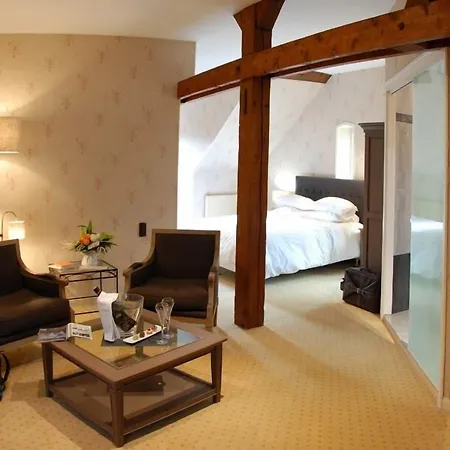 Domaine De Joinville Hotel