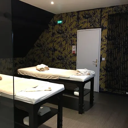 Domaine De Joinville Hotel