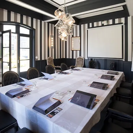 Domaine De Joinville & 3*