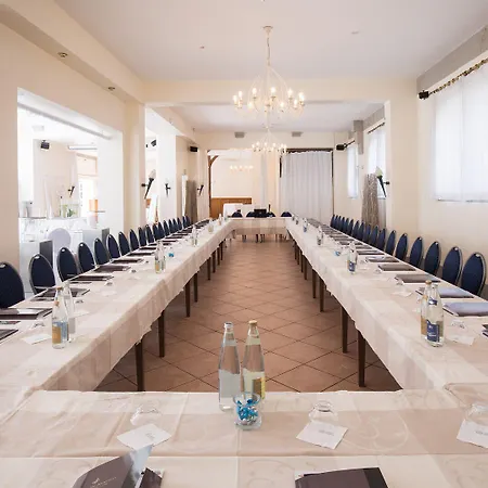 Domaine De Joinville