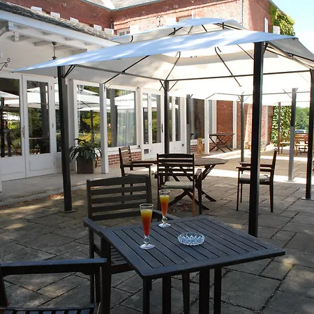 Domaine De Joinville Hotel