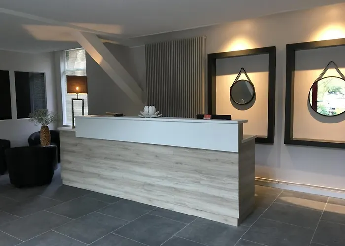 Hotel Domaine De Joinville 3*